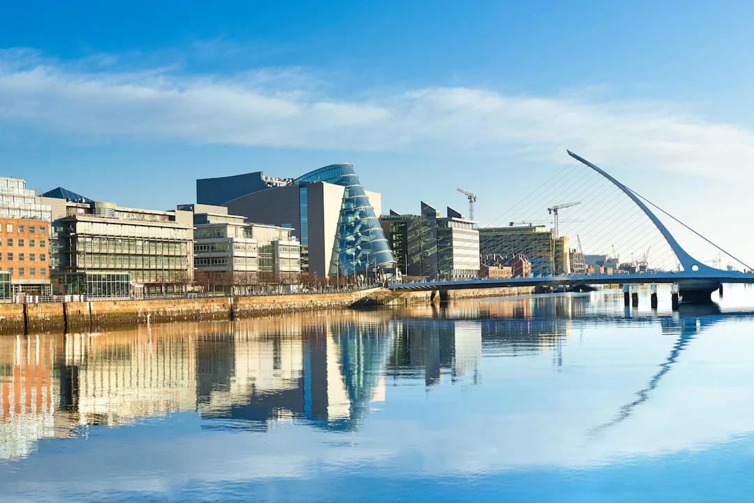 Britain and Ireland Tour: Dublin, Edinburgh & London in 9 Days